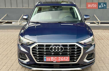 Позашляховик / Кросовер Audi Q3 2020 в 