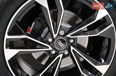 Внедорожник / Кроссовер Audi Q3 2021 в 