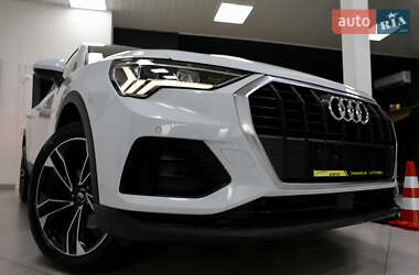 Внедорожник / Кроссовер Audi Q3 2021 в 