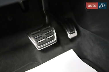Внедорожник / Кроссовер Audi Q3 2021 в 