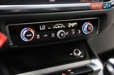 Внедорожник / Кроссовер Audi Q3 2021 в 