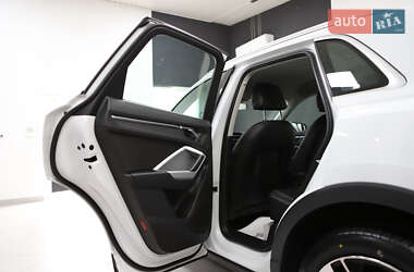 Внедорожник / Кроссовер Audi Q3 2021 в 