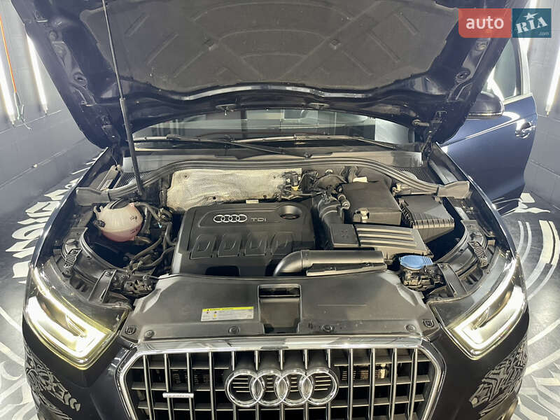 Внедорожник / Кроссовер Audi Q3 2013 в Одессе