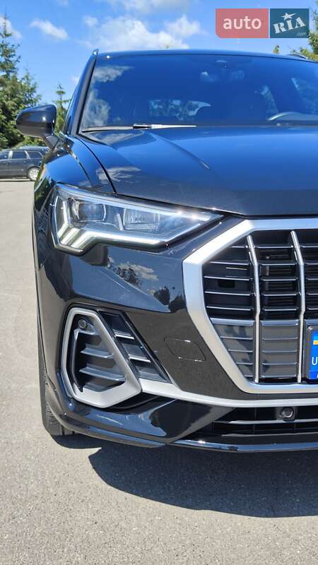 Внедорожник / Кроссовер Audi Q3 2023 в Тернополе
