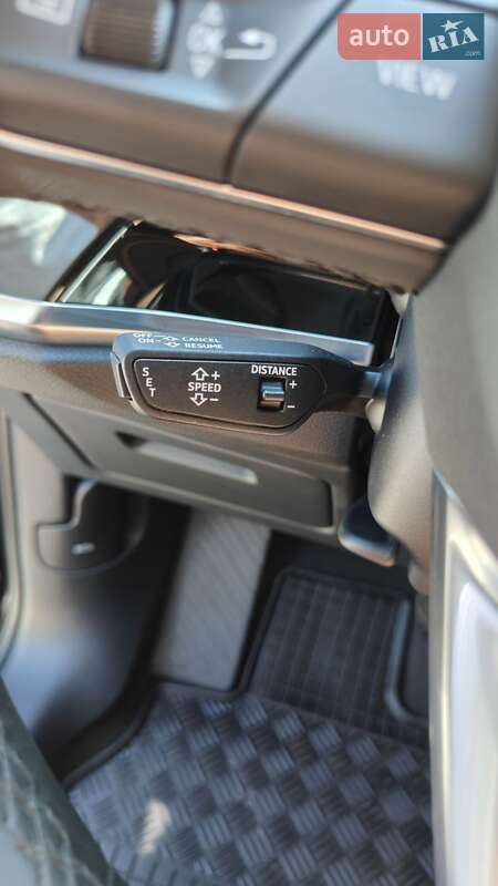 Внедорожник / Кроссовер Audi Q3 2023 в Тернополе