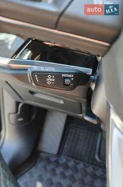 Внедорожник / Кроссовер Audi Q3 2023 в 