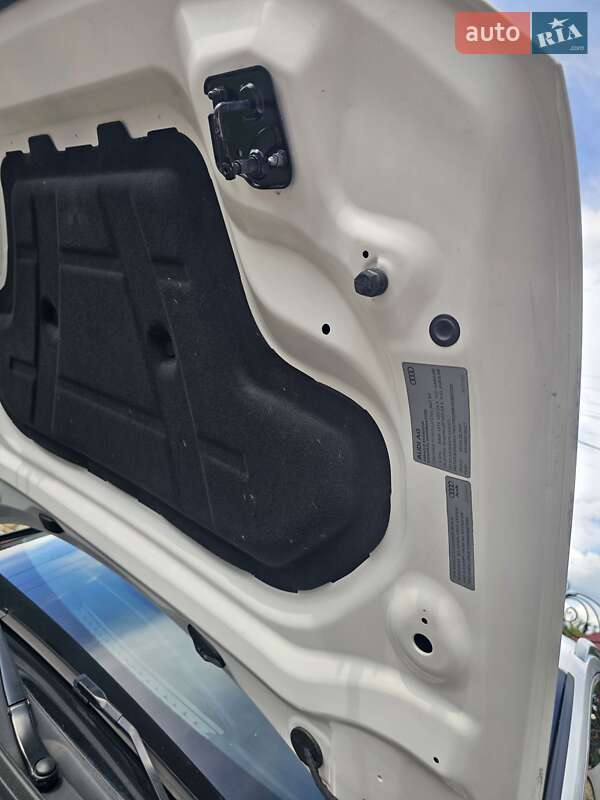 Позашляховик / Кросовер Audi Q3 2021 в Тернополі