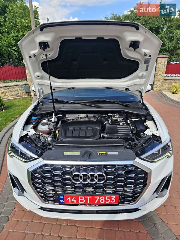 Позашляховик / Кросовер Audi Q3 2021 в Тернополі