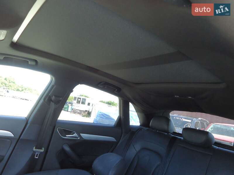 Внедорожник / Кроссовер Audi Q3 2016 в Львове