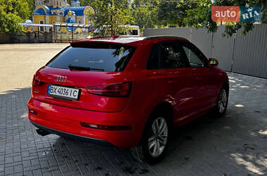 Внедорожник / Кроссовер Audi Q3 2017 в 