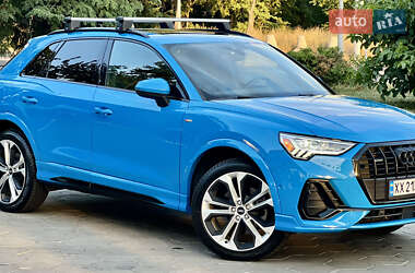 Внедорожник / Кроссовер Audi Q3 2020 в 