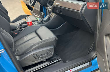 Внедорожник / Кроссовер Audi Q3 2020 в 