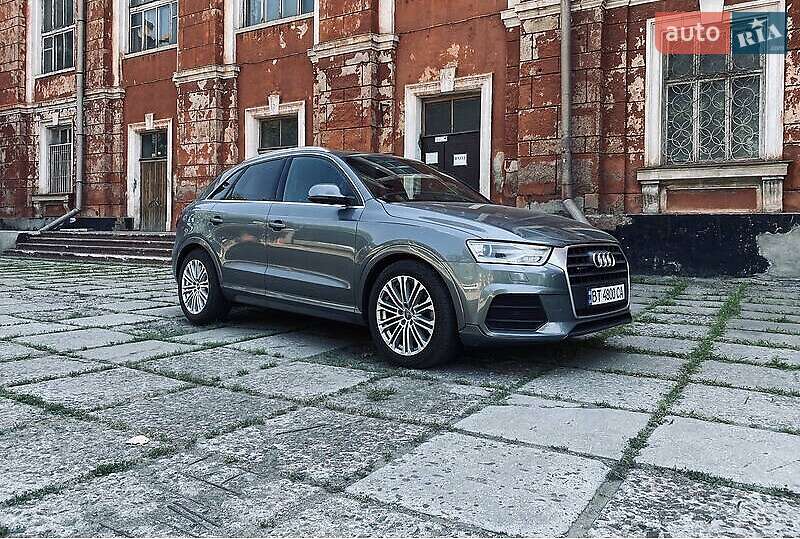 Позашляховик / Кросовер Audi Q3 2016 в Києві