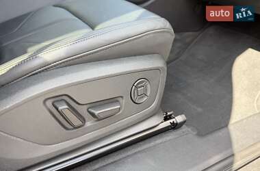 Внедорожник / Кроссовер Audi Q3 2021 в 