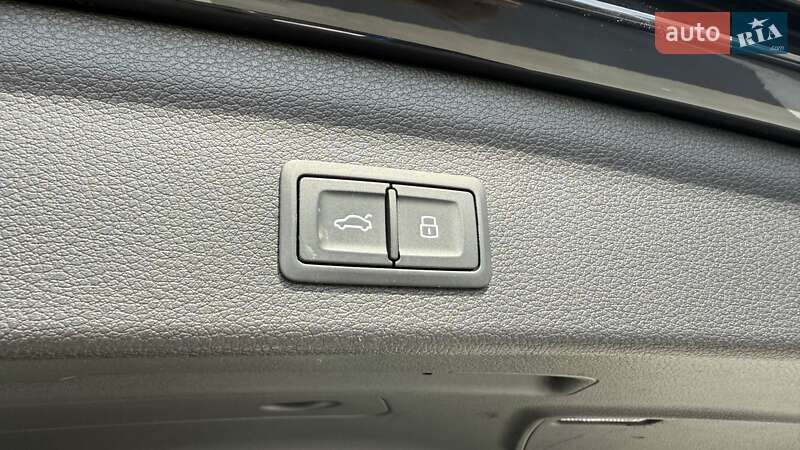 Позашляховик / Кросовер Audi Q3 2021 в Києві
