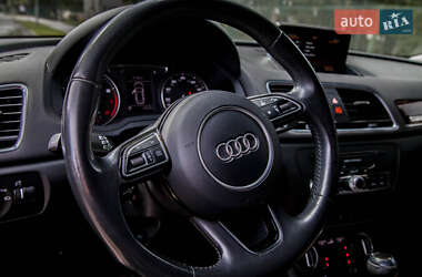 Позашляховик / Кросовер Audi Q3 2017 в 