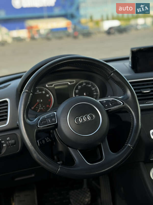 Позашляховик / Кросовер Audi Q3 2014 в Рівному
