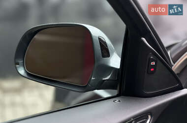 Внедорожник / Кроссовер Audi Q3 2016 в 