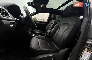 Внедорожник / Кроссовер Audi Q3 2016 в 