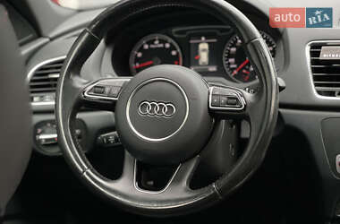 Внедорожник / Кроссовер Audi Q3 2016 в 