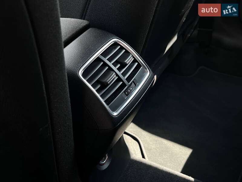 Позашляховик / Кросовер Audi Q3 2013 в Житомирі