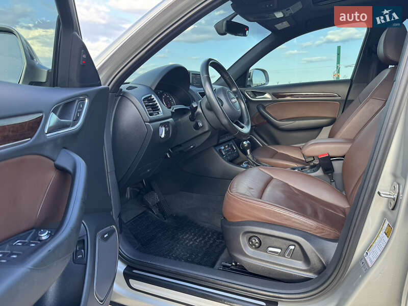 Внедорожник / Кроссовер Audi Q3 2016 в Одессе