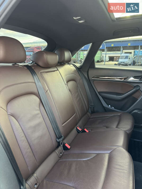 Внедорожник / Кроссовер Audi Q3 2016 в Одессе