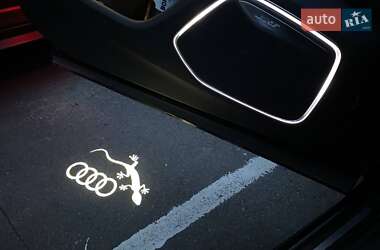 Внедорожник / Кроссовер Audi Q3 2015 в 