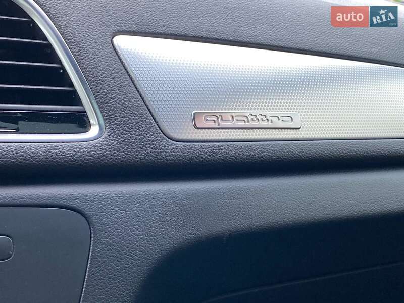 Позашляховик / Кросовер Audi Q3 2015 в Львові