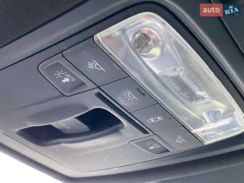 Позашляховик / Кросовер Audi Q3 2015 в Львові