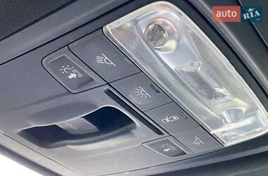 Внедорожник / Кроссовер Audi Q3 2015 в 