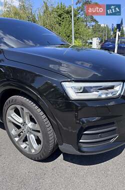 Внедорожник / Кроссовер Audi Q3 2015 в 
