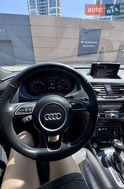 Внедорожник / Кроссовер Audi Q3 2015 в 