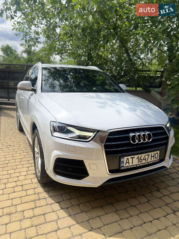 Внедорожник / Кроссовер Audi Q3 2017 в Ивано-Франковске