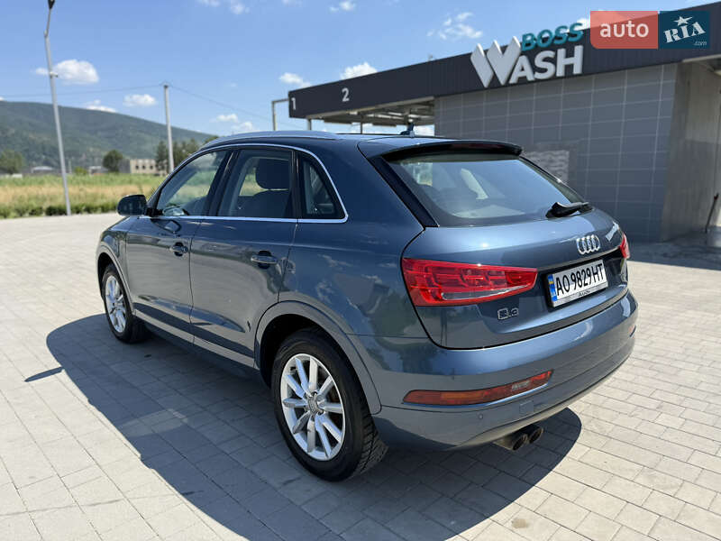 Позашляховик / Кросовер Audi Q3 2016 в Виноградові
