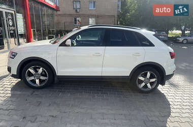 Внедорожник / Кроссовер Audi Q3 2012 в 