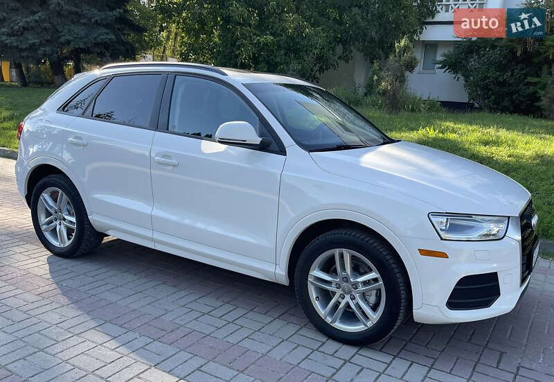 Позашляховик / Кросовер Audi Q3 2016 в Тернополі