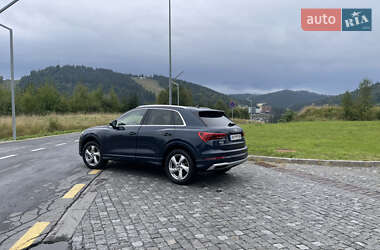 Внедорожник / Кроссовер Audi Q3 2020 в 