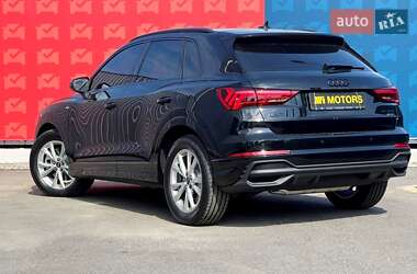 Внедорожник / Кроссовер Audi Q3 2024 в 
