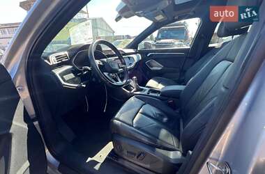 Внедорожник / Кроссовер Audi Q3 2019 в 