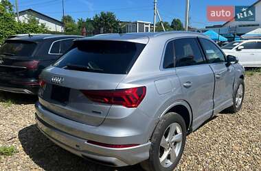 Внедорожник / Кроссовер Audi Q3 2019 в 