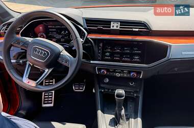 Внедорожник / Кроссовер Audi Q3 2019 в 