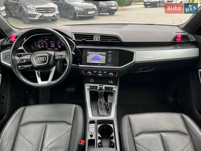 Позашляховик / Кросовер Audi Q3 2020 в Львові