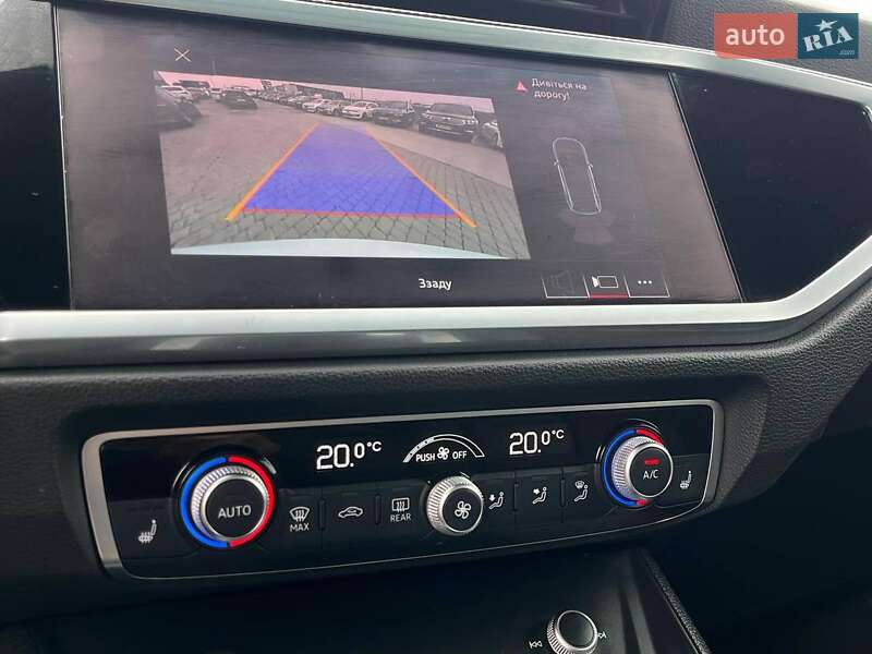Позашляховик / Кросовер Audi Q3 2020 в Львові