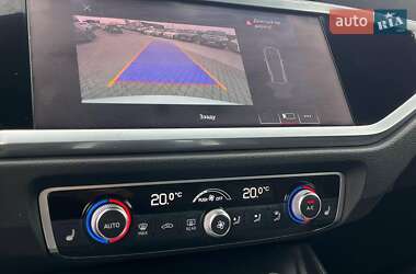 Внедорожник / Кроссовер Audi Q3 2020 в 