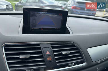 Внедорожник / Кроссовер Audi Q3 2015 в 