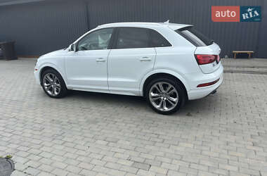Внедорожник / Кроссовер Audi Q3 2015 в 