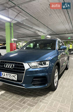 Внедорожник / Кроссовер Audi Q3 2015 в Киеве