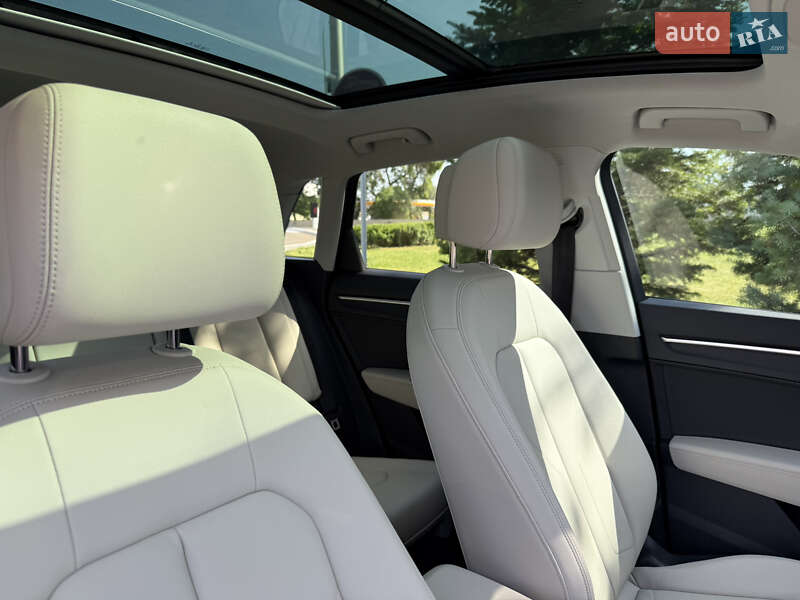 Внедорожник / Кроссовер Audi Q3 2022 в Одессе