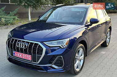 Внедорожник / Кроссовер Audi Q3 2022 в Киеве